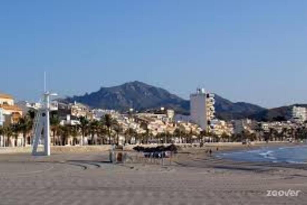 A 1 Minuto De La Playa Del Campello Apartman Kültér fotó