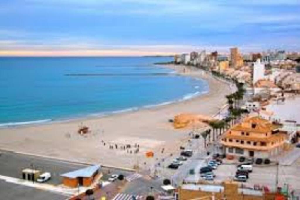 A 1 Minuto De La Playa Del Campello Apartman Kültér fotó